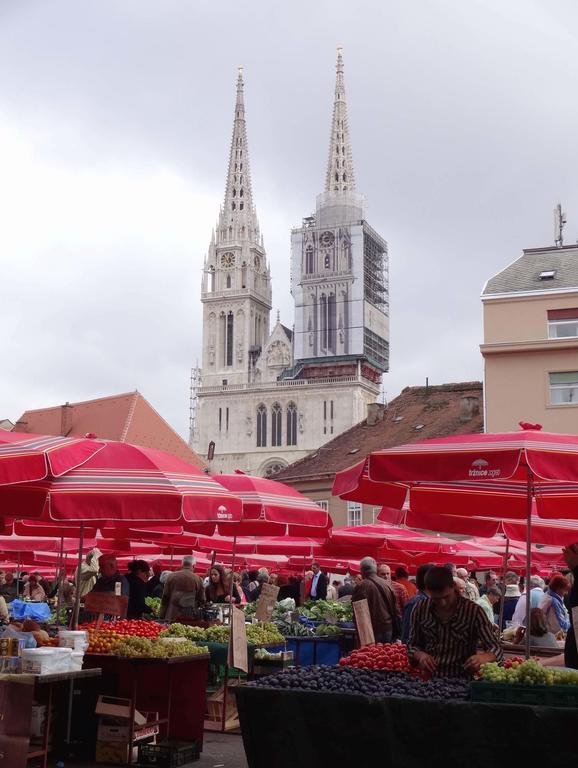 Apartments City Of Hearts 1 & 2 Zagreb Bagian luar foto